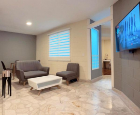 Apto mejor zona de Laureles 2 habitaciones mas estudio